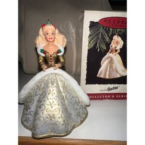 Holiday Barbie Ornament keepsake, hallmark collectors series 1994 Dolls World